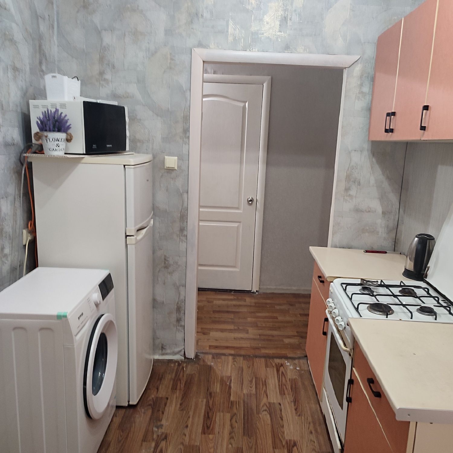 Три кімнатна квартира біля моря для  відпочинку на 7 станціі Фонтану