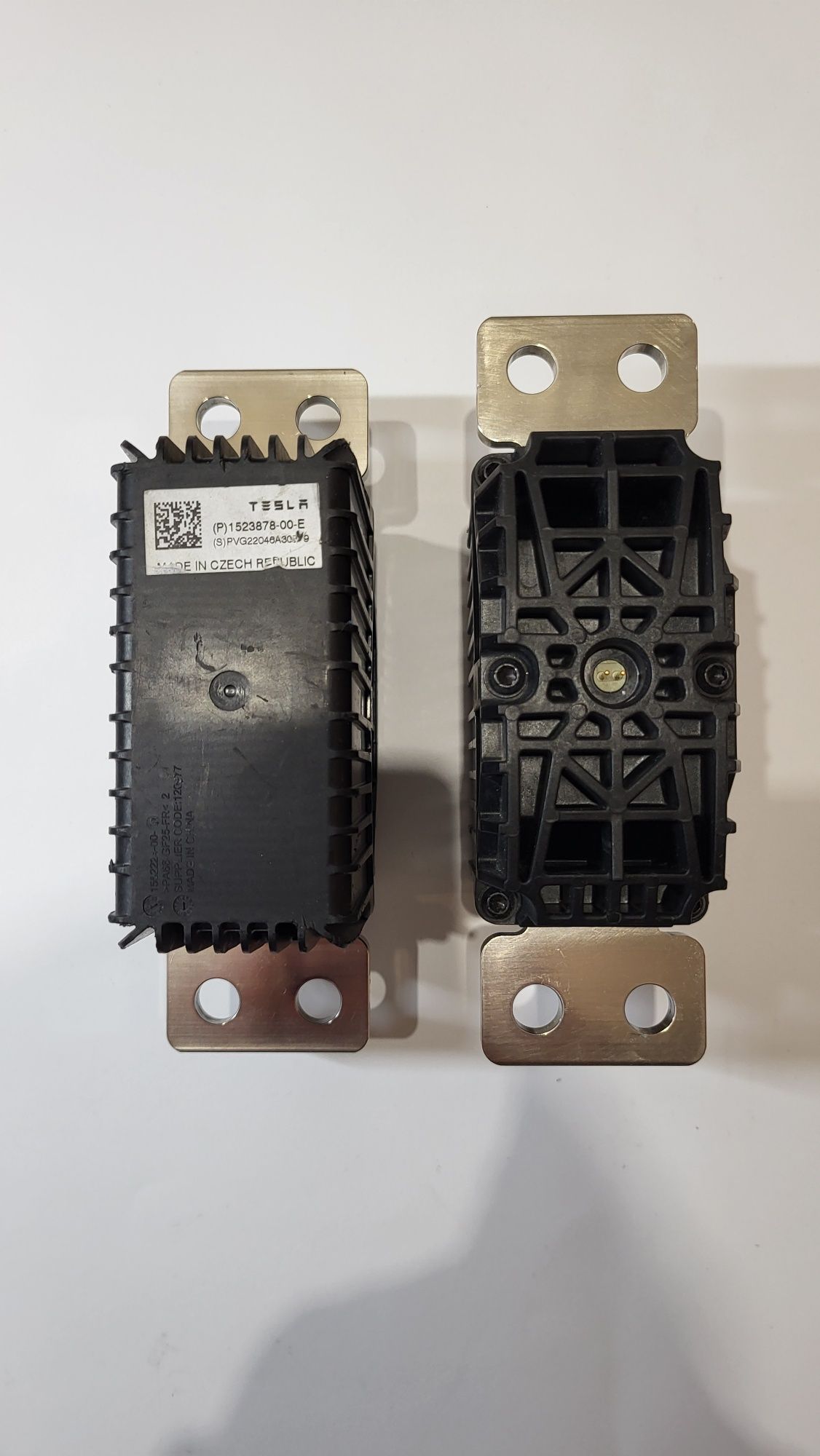 Пиропатрон Tesla S X Plaid-lR 2021-2025
1523878-00-D 152З878-00-Е