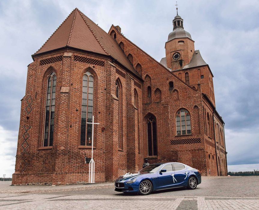 Wypożyczalnia busów osobowych, wynajem busa 9 osobowego.