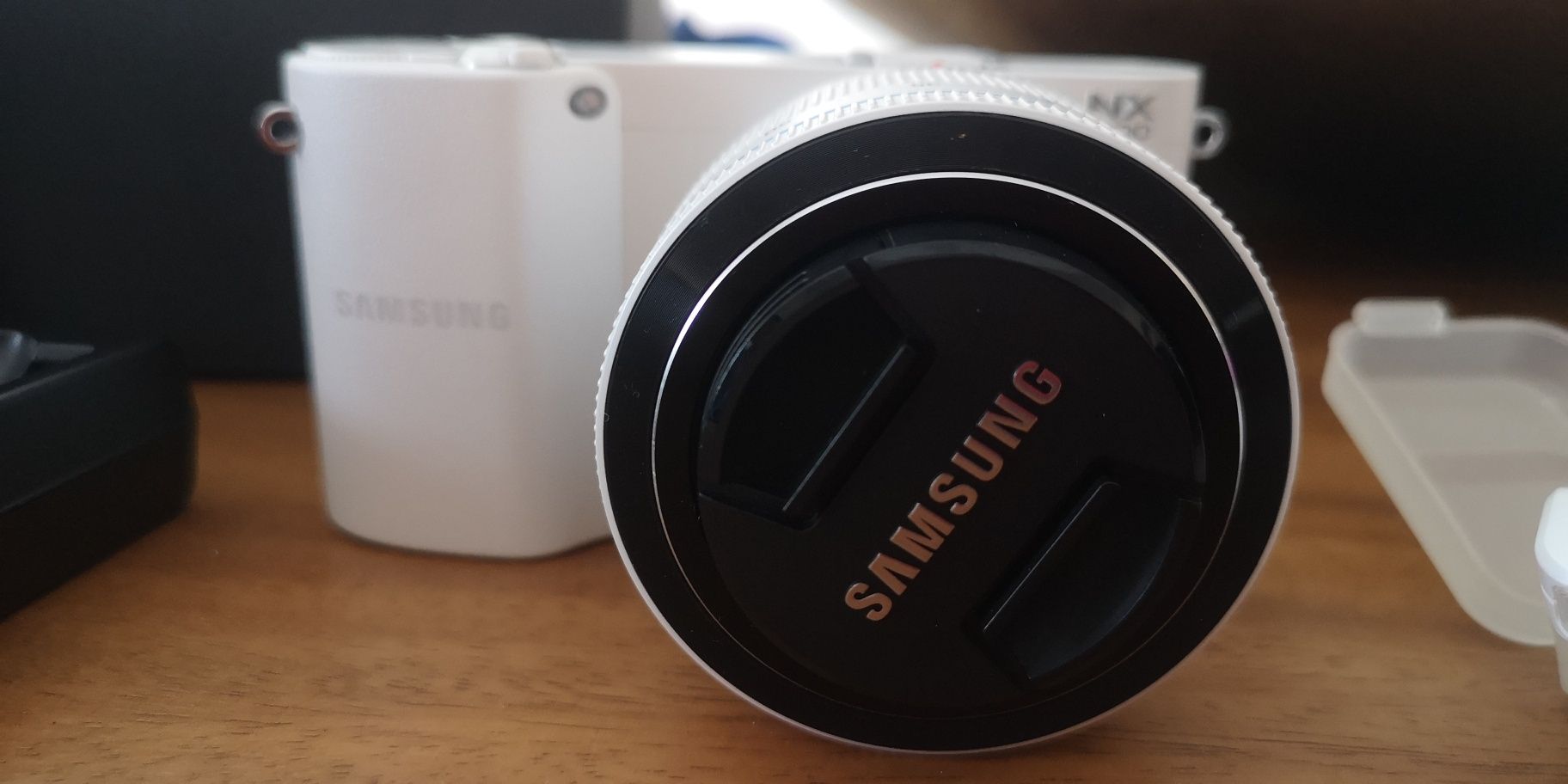 Máquina fotográfica Samsung Smart Câmera NX1100