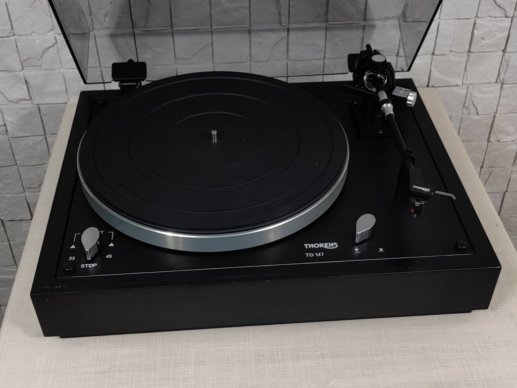 Thorens TD-147 Wysokiej klasy gramofon