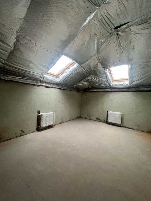 Продаж 3-кімнатної дворівневої квартири в Сокільниках (вул. Весняна)