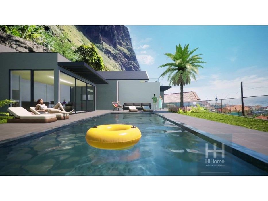 Moradia T4 de Design Contemporâneo no Paul do Mar - Calheta, Madeira