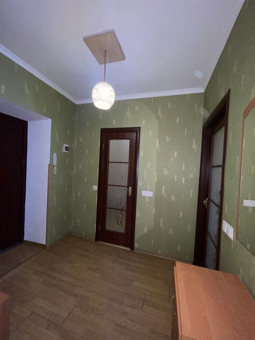 Подобово 1к. Постійно світло і тепло. Самий центр. Люкс. Охорона.