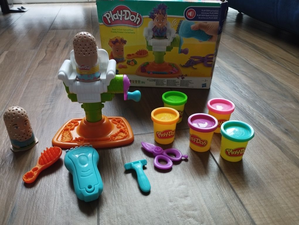 Шалена перукарня, Play-Doh