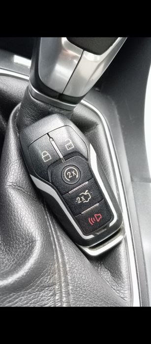 Ford fusion hybrid titanium 2015