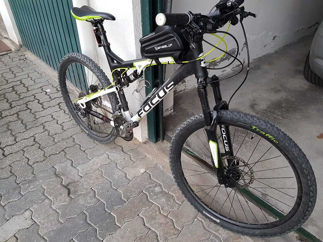 Bicicleta Focus Super Bud 5.0 – Em Bom Estado!