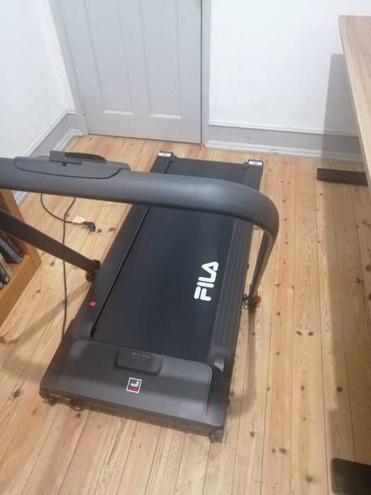 Passadeira Fila FT100 Dobrável - Pouco Usada