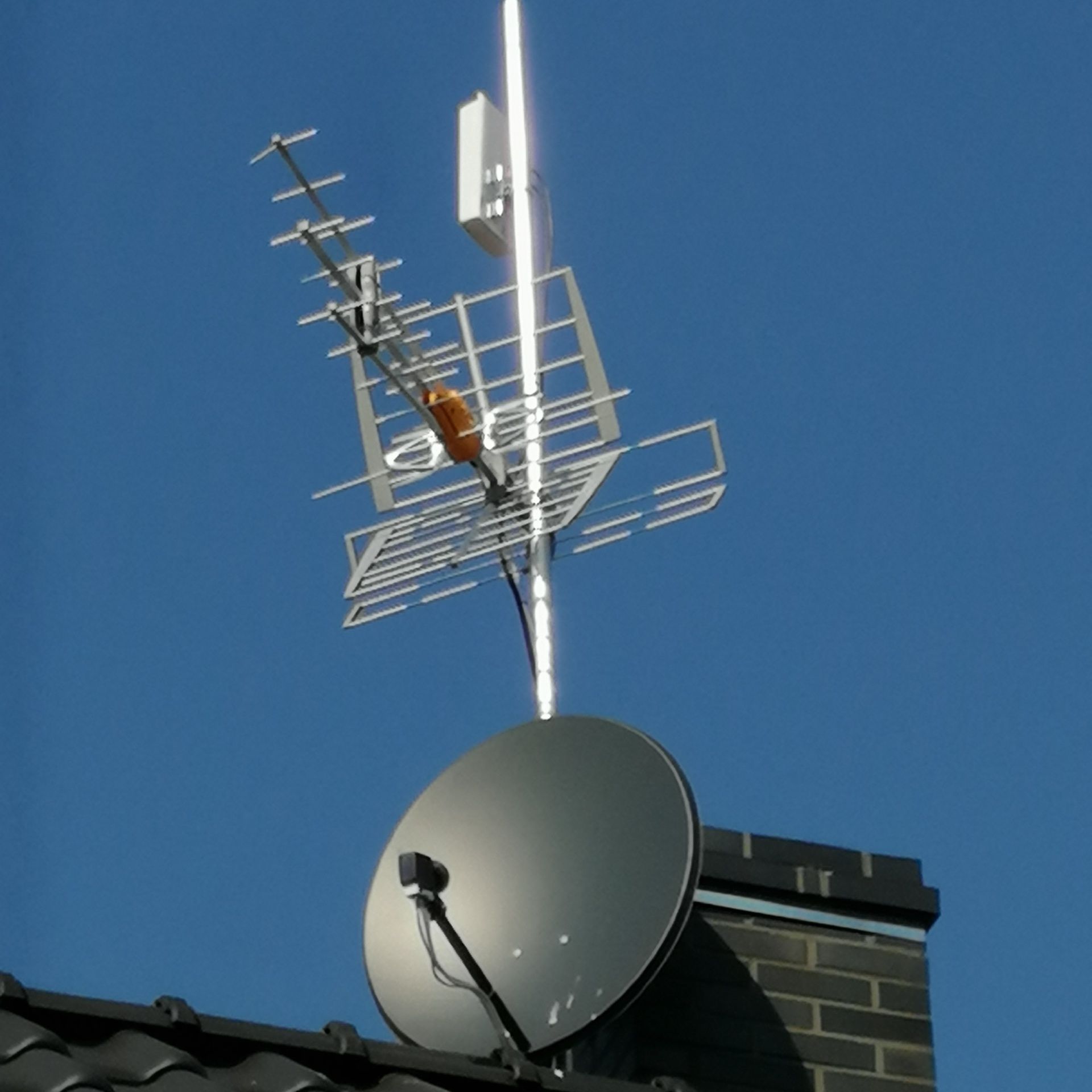 Instalator Instalacje -Alarmy-TV-SAT. Domofony. Kamery. Internet.