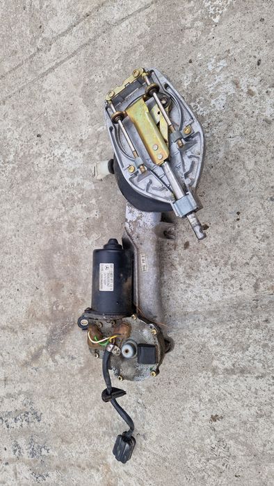 Mechanizm wycieraczek W202