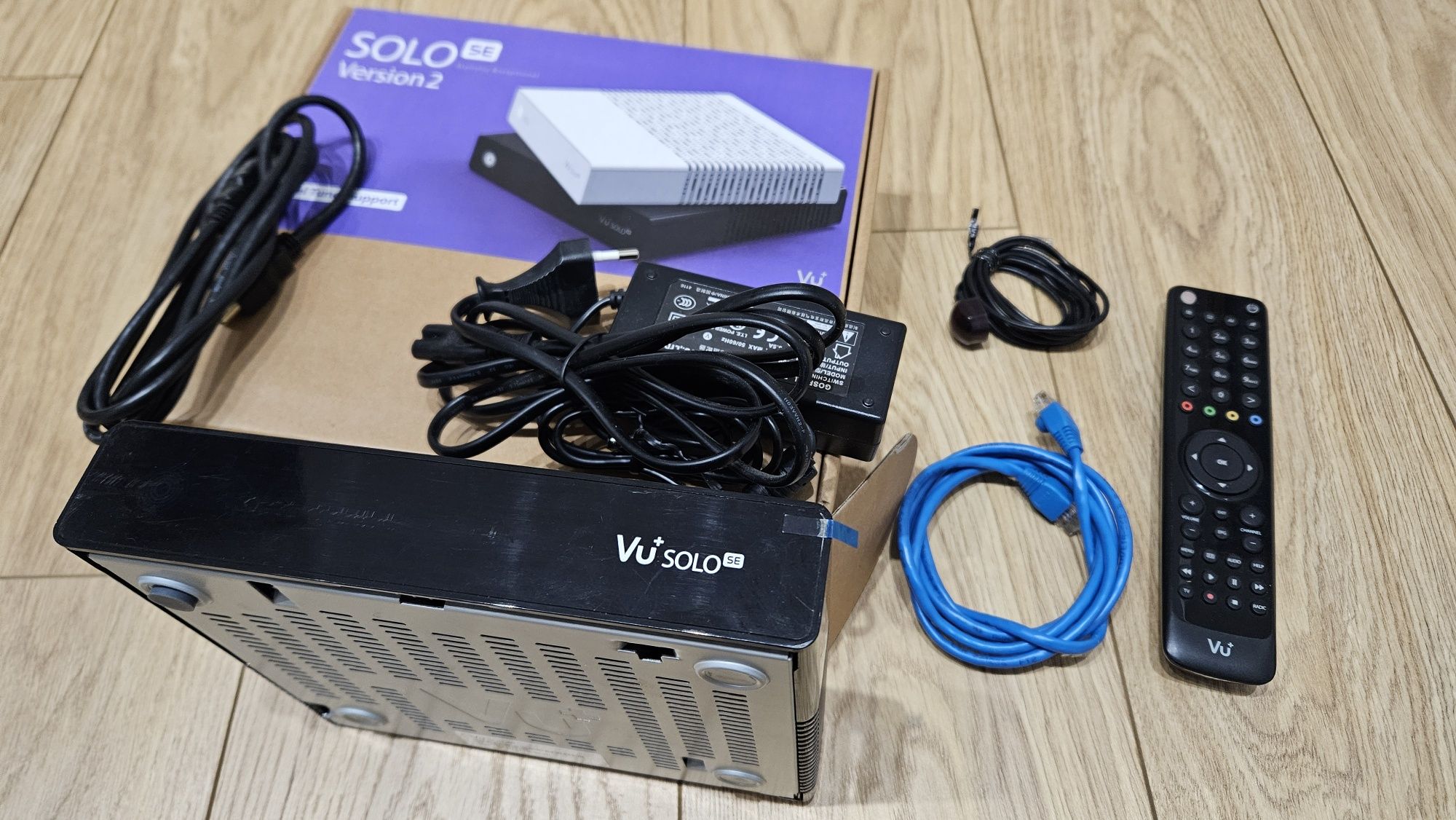 Tuner satelitarny VU+ Solo SE V2 czarny, 2 głowice, OPEN ATV