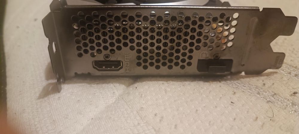 Amd Radeon RX 6500 XT 4GB DDR6