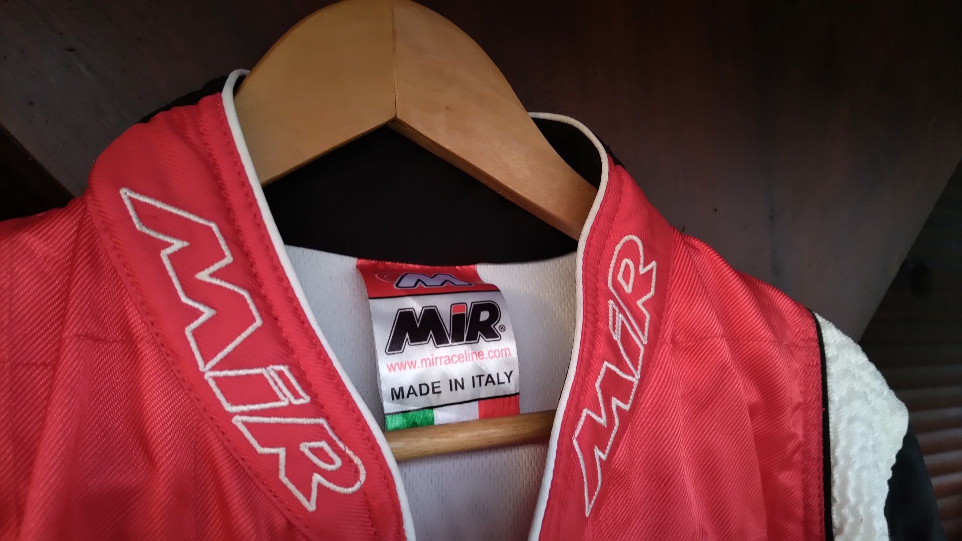 Fato competição para Karting. Marca MIR