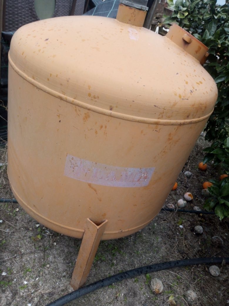 Vendo depósito para filtrar água
