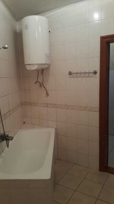 Продається житловий будинок з гаражем, сараєм і погрібом