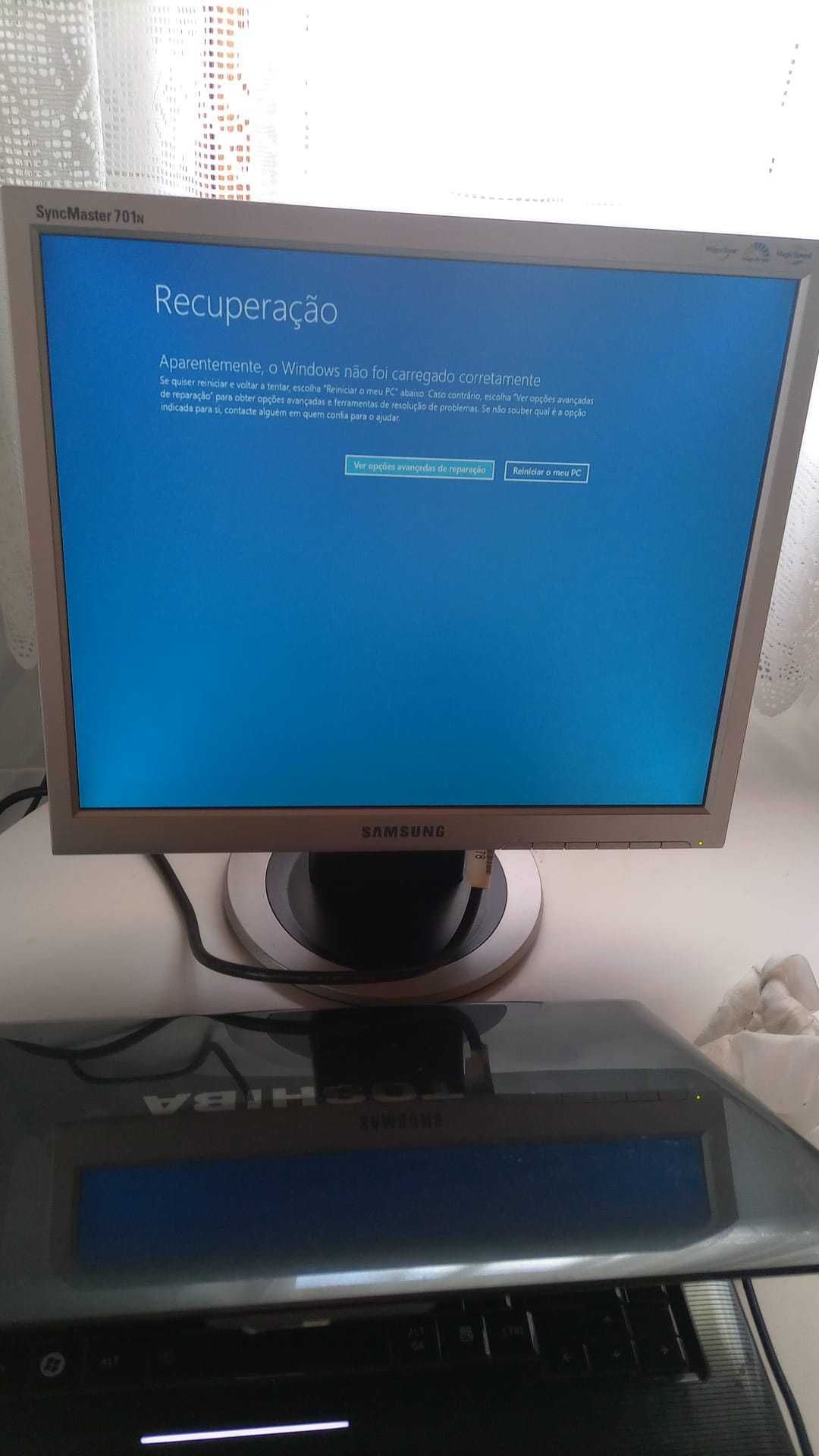 Monitor 17" Samsung Syncmaster 701N Prateado