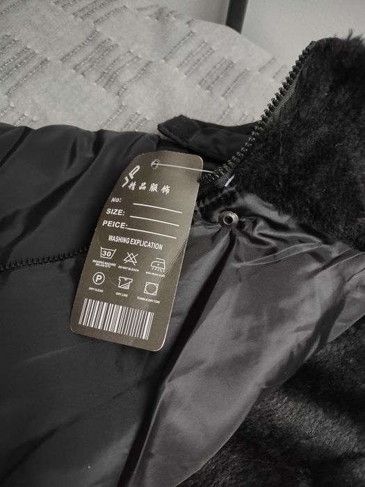 Męska kurtka zimowa pikowana XXL czarna  z kapturem