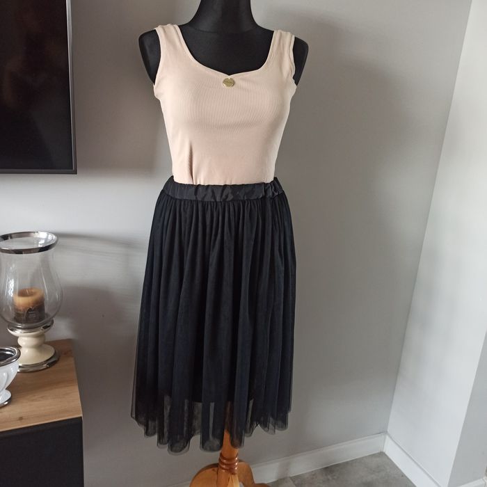 Czarna tiulowa spódnica na podszewce rozmiar uniwersalny