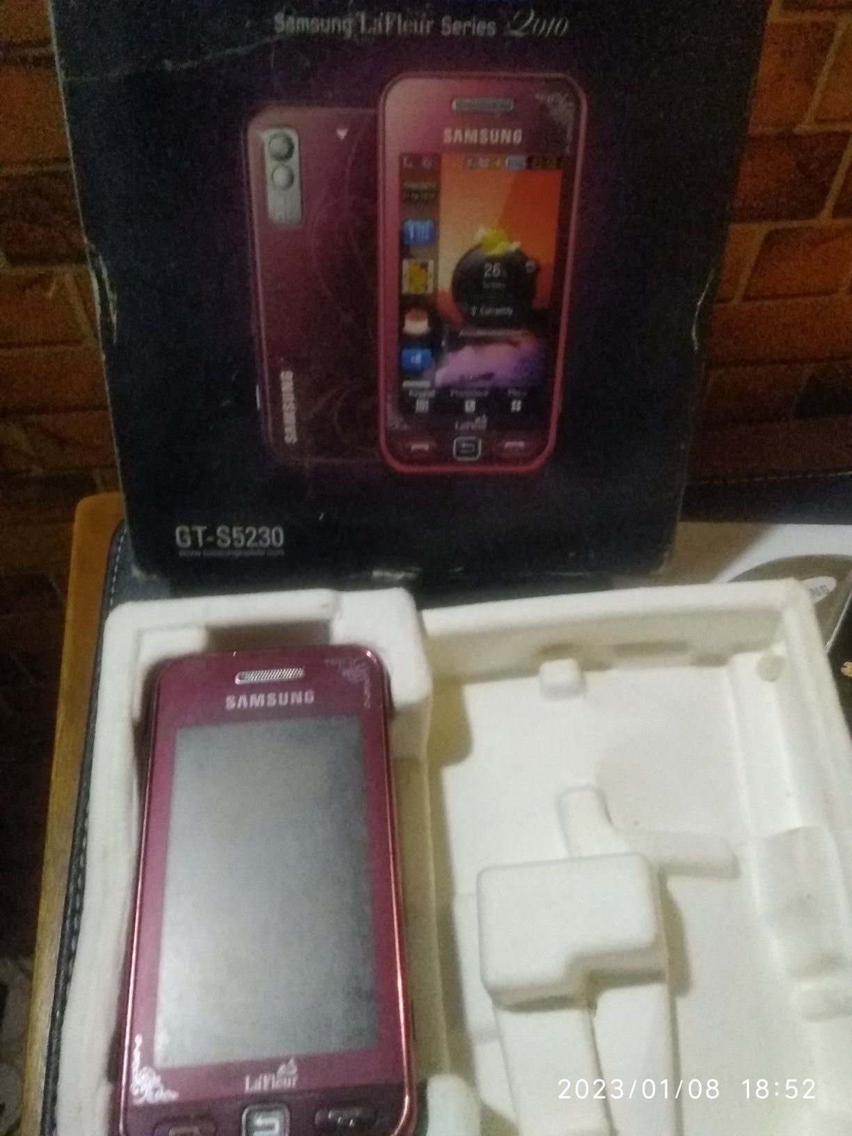 Samsung GT-s5230