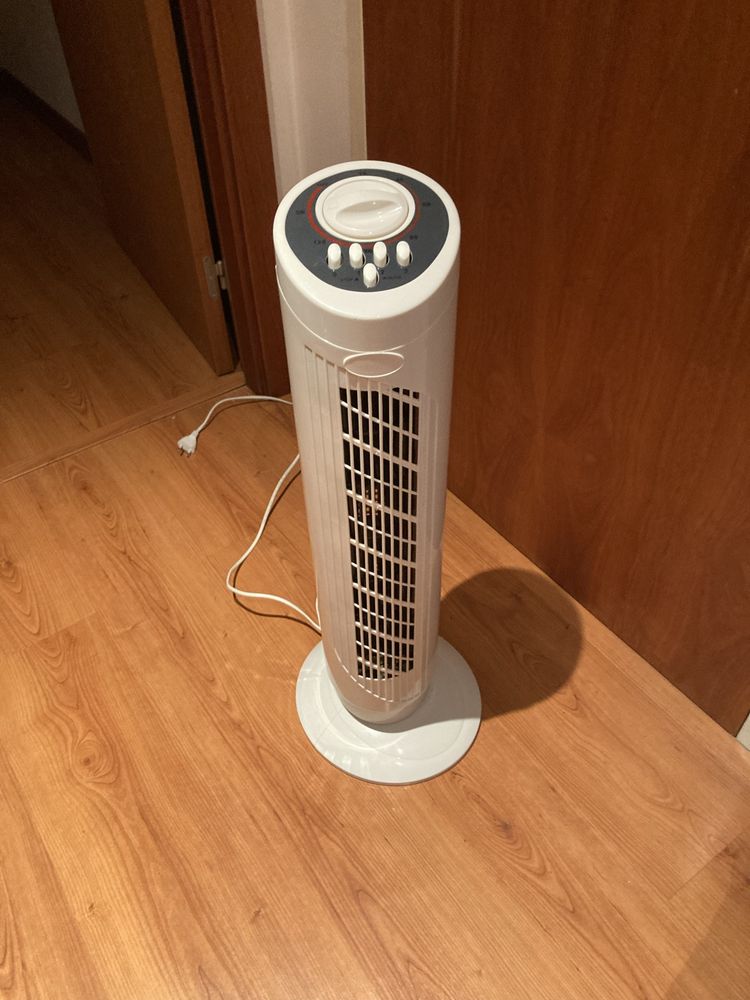 Ventilador vertical com 4 velocidades