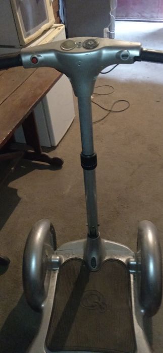 Сігвей гіроскутер.