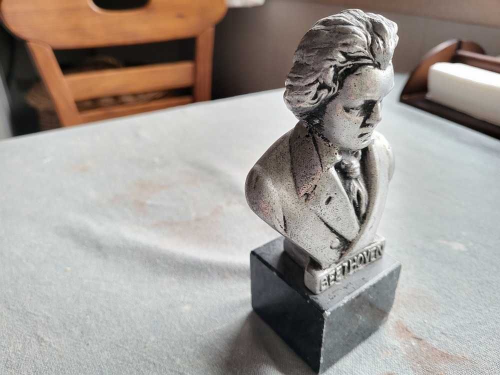 Busto em Metal de Beethoven