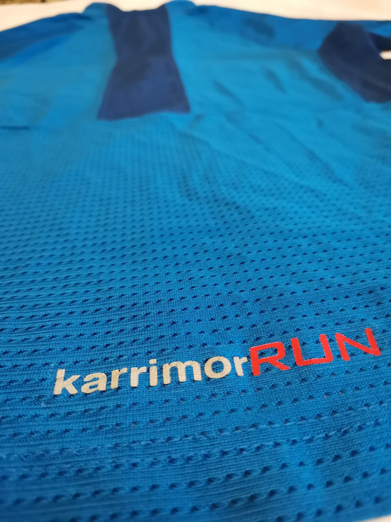 Чоловіча спортивна футболка karrimor run в ідеальному стані, розмір S