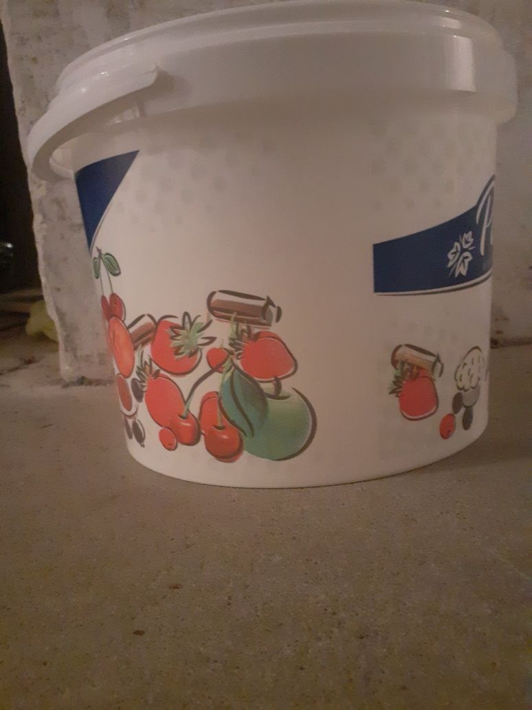 Wiaderka 10l po artykułach spożywczych