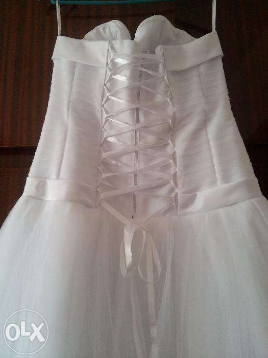 Свадебное платье с заниженной талией