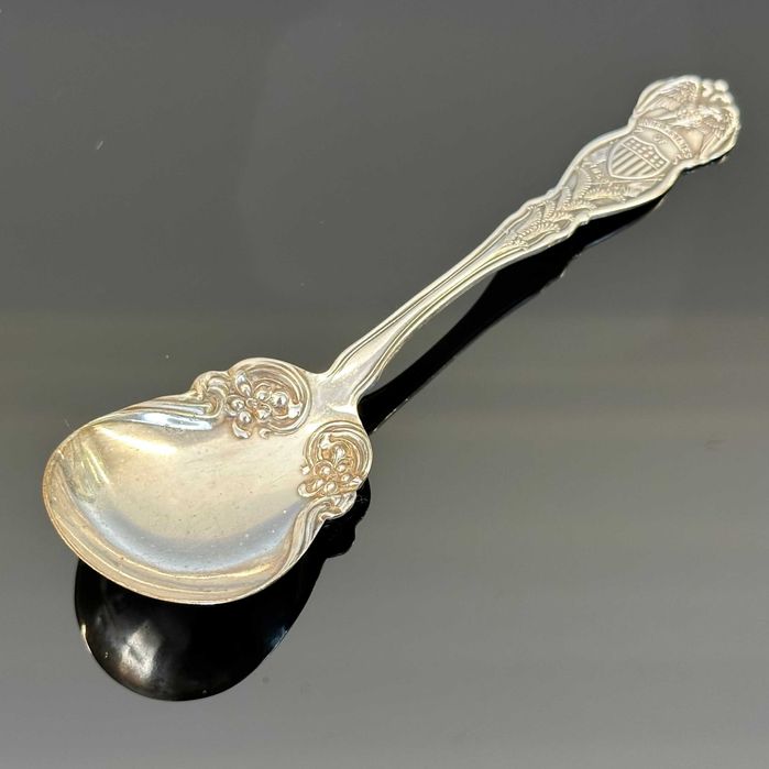 Srebrna łyżka secesyjna do cukru z 1916 roku - próba srebra 800