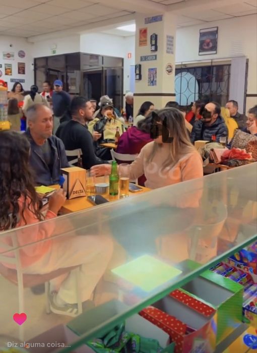 trespasse  de um cafe em samora coreeia