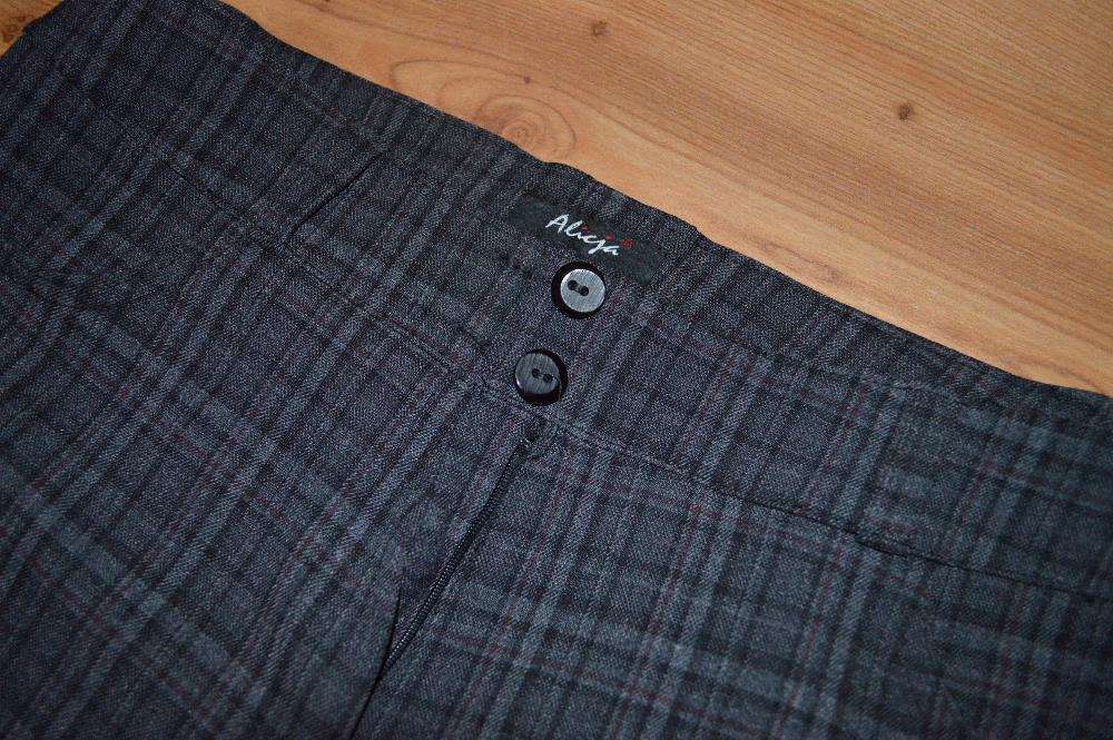 Spodenki w kratę - wysoki stan