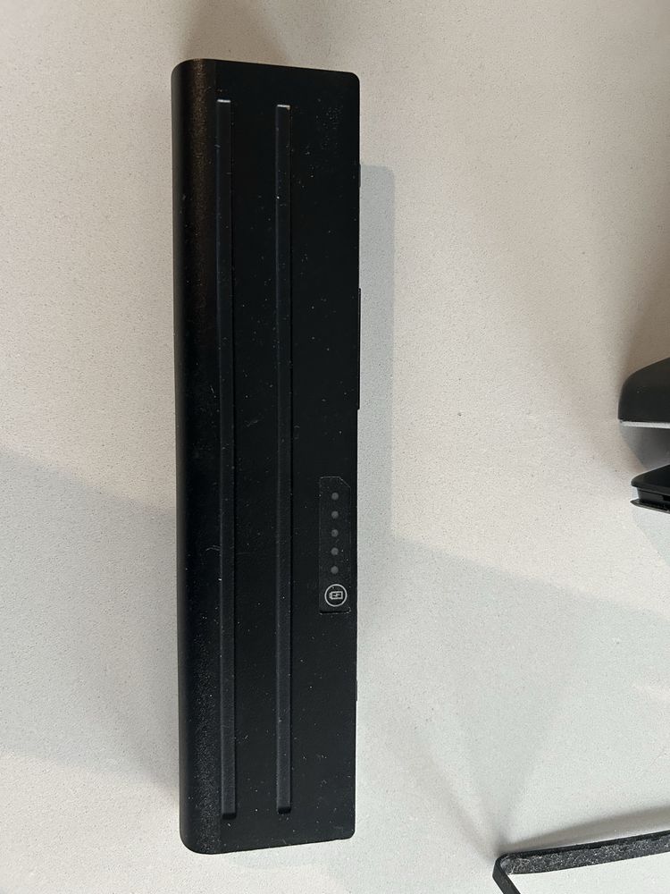 Laptop dell studio 1558, 15,4 uszkodzony
