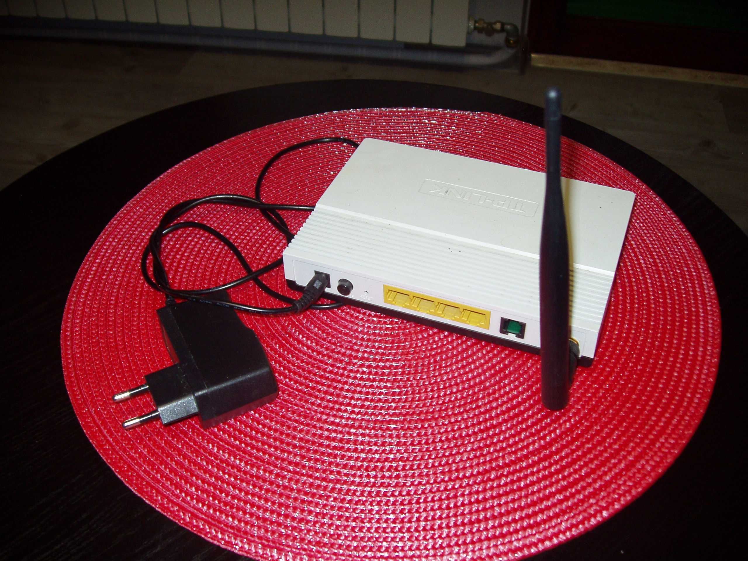 Router TP Link TD 8901G wraz z zasilaczem