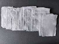 Papier czerpany niebieskawy 21 sztuk ok. A4