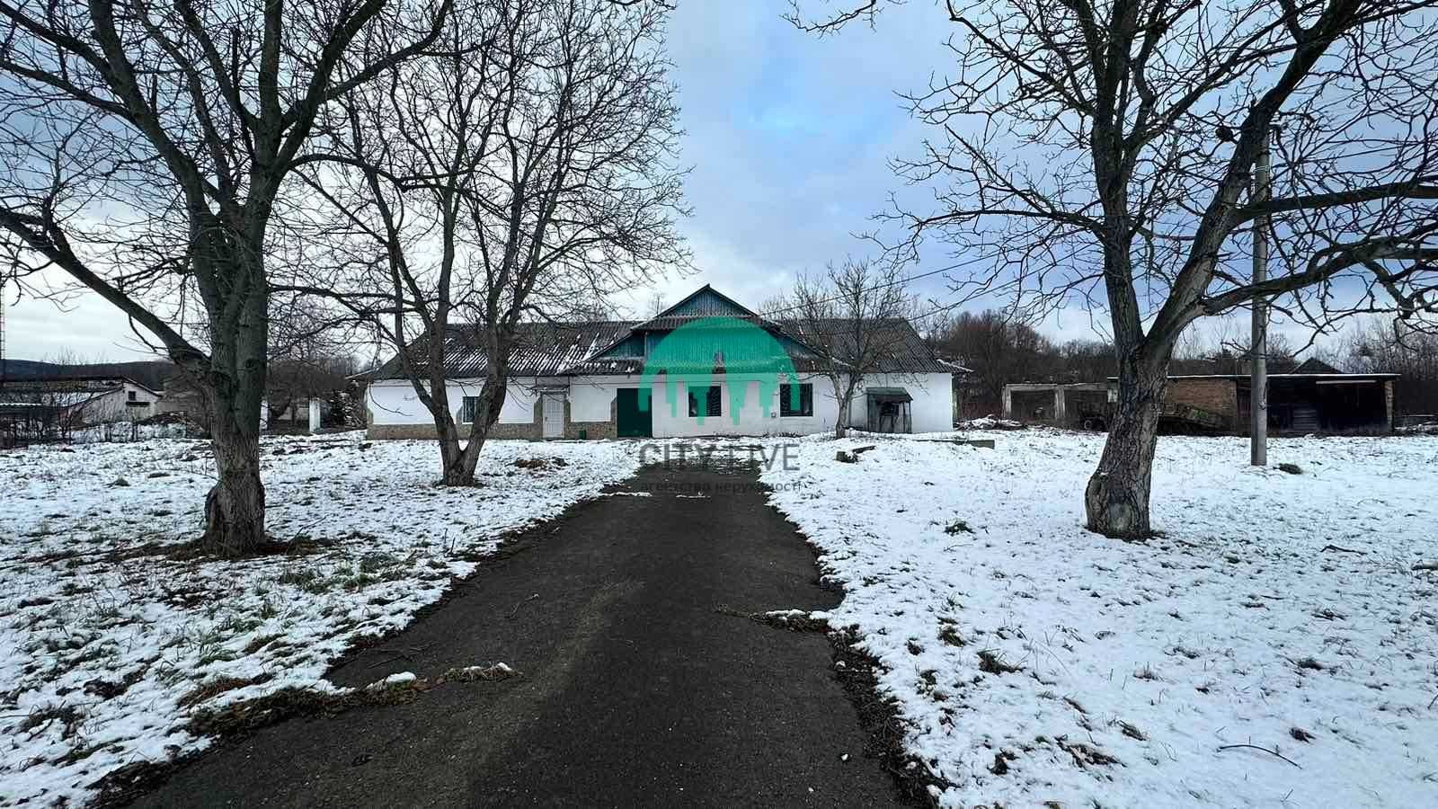 Продаж комерційного приміщення 450м2 вільного призначення(63)