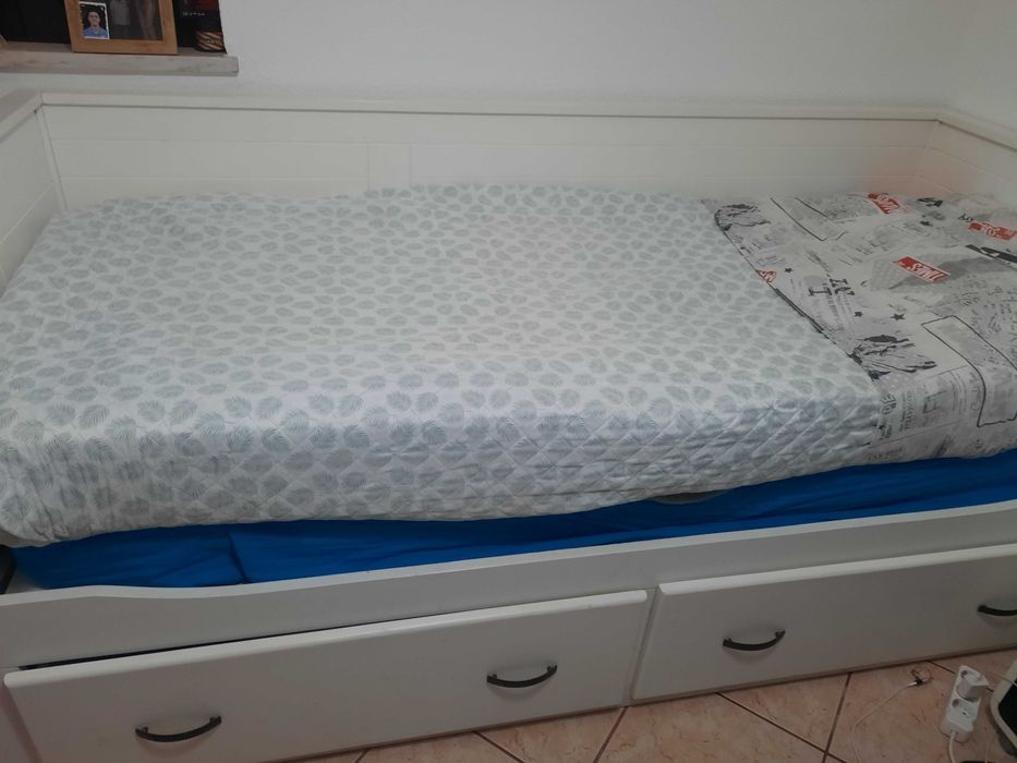 Cama  Usada/ Bom estado