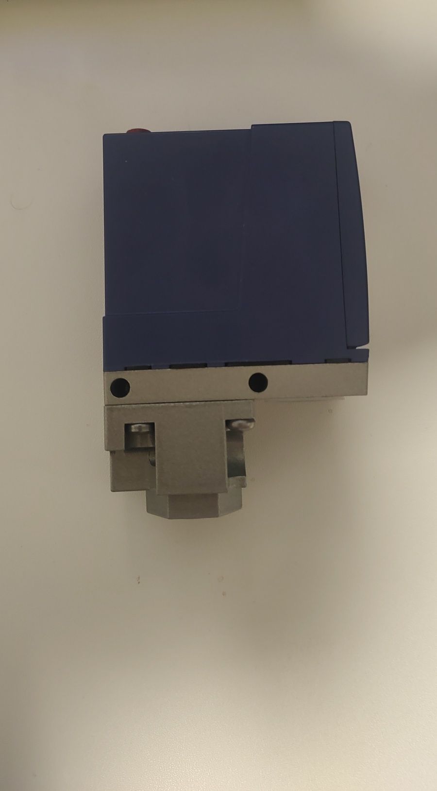 Czujnik ciśnienia telemecanique nautilus XMLA004A2S11