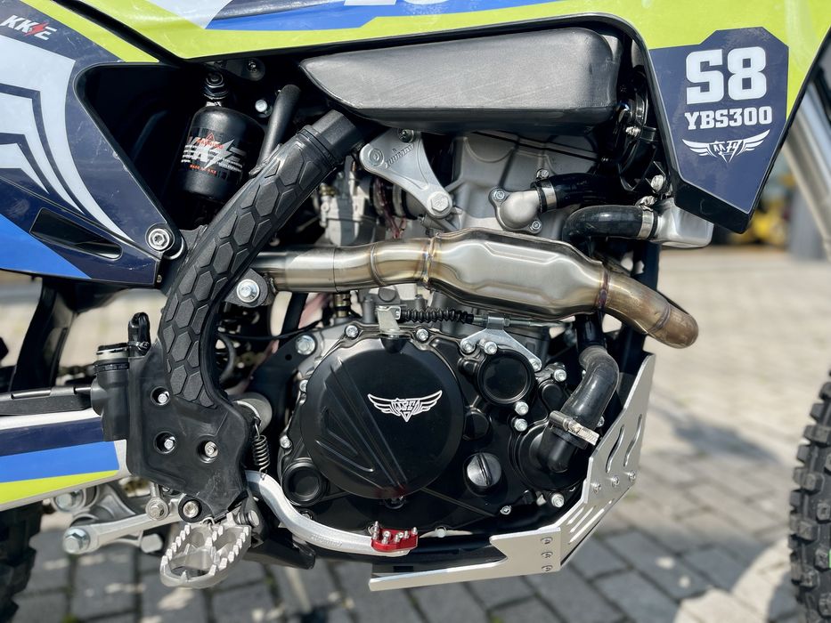 Мотоцикл ZUUMAV S8 PRO (S8-YBS300)