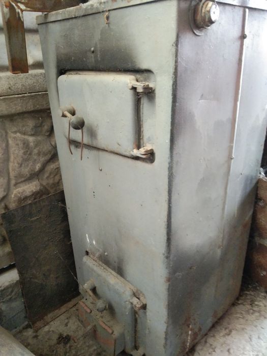 Продам котел твердопаливний