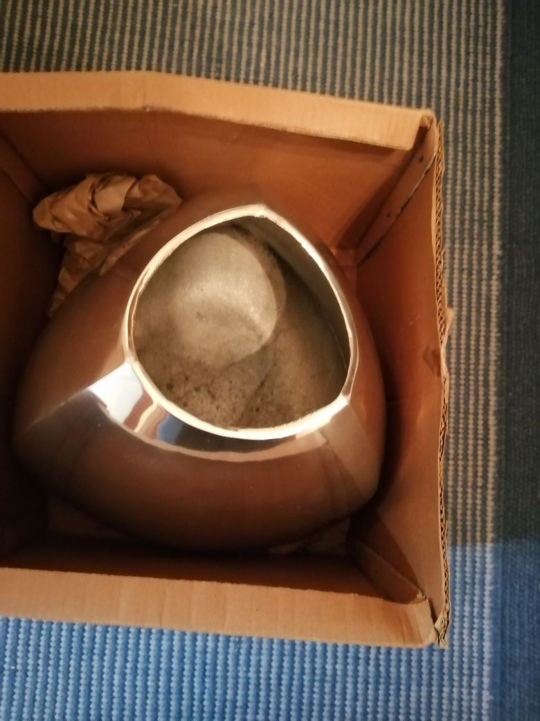 Vendo vaso metalizado