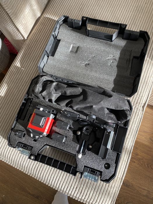 Poziomica laserowa 360 stopni 16 linii