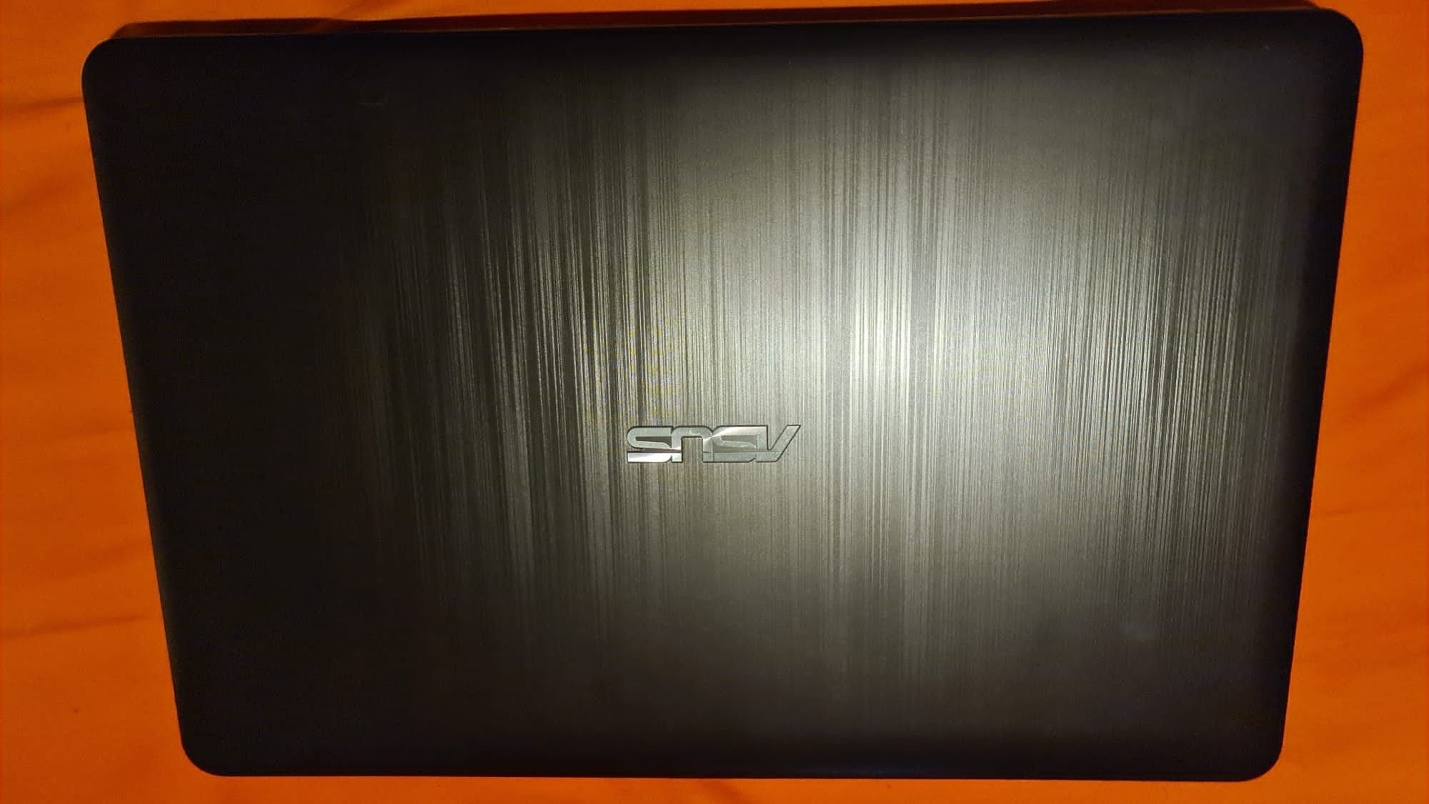 Vende-se portátil ASUS A541N Intel 4core