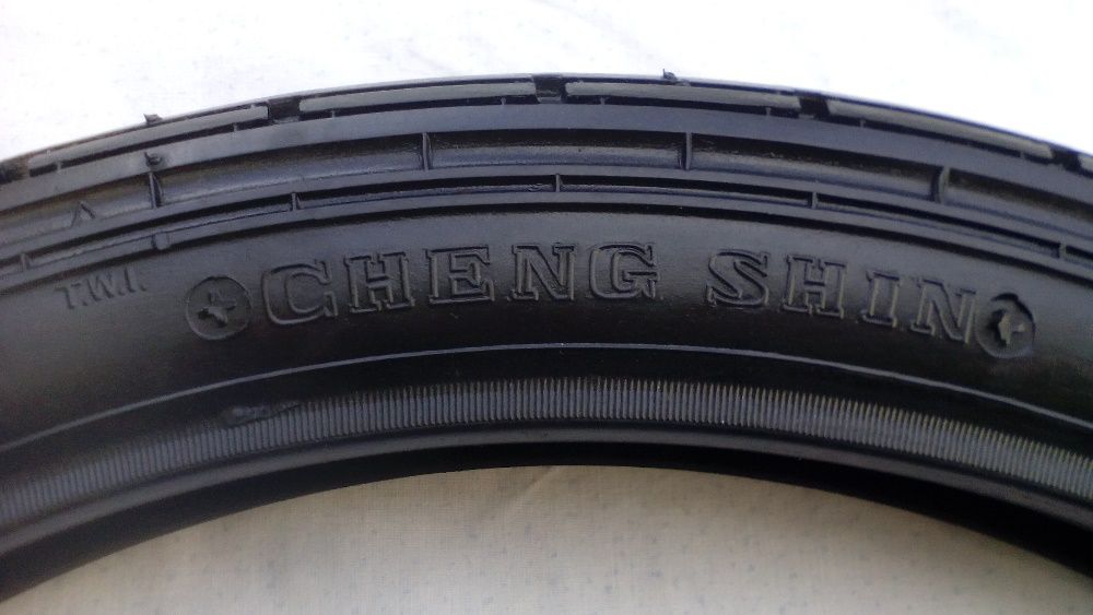 Peneu para mota novo Marca CHENG SHIN (piso corrido)