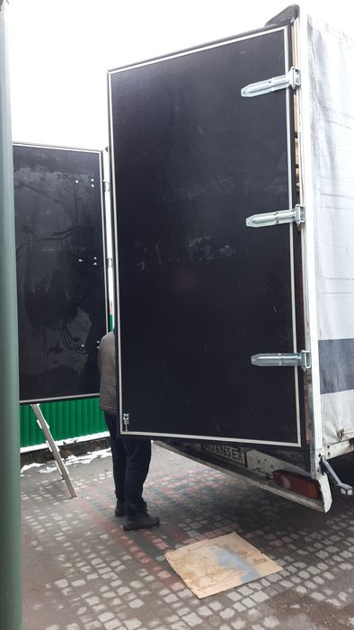 Задній тент на двері. Виготовлення авто дверей до причепів та пландек.