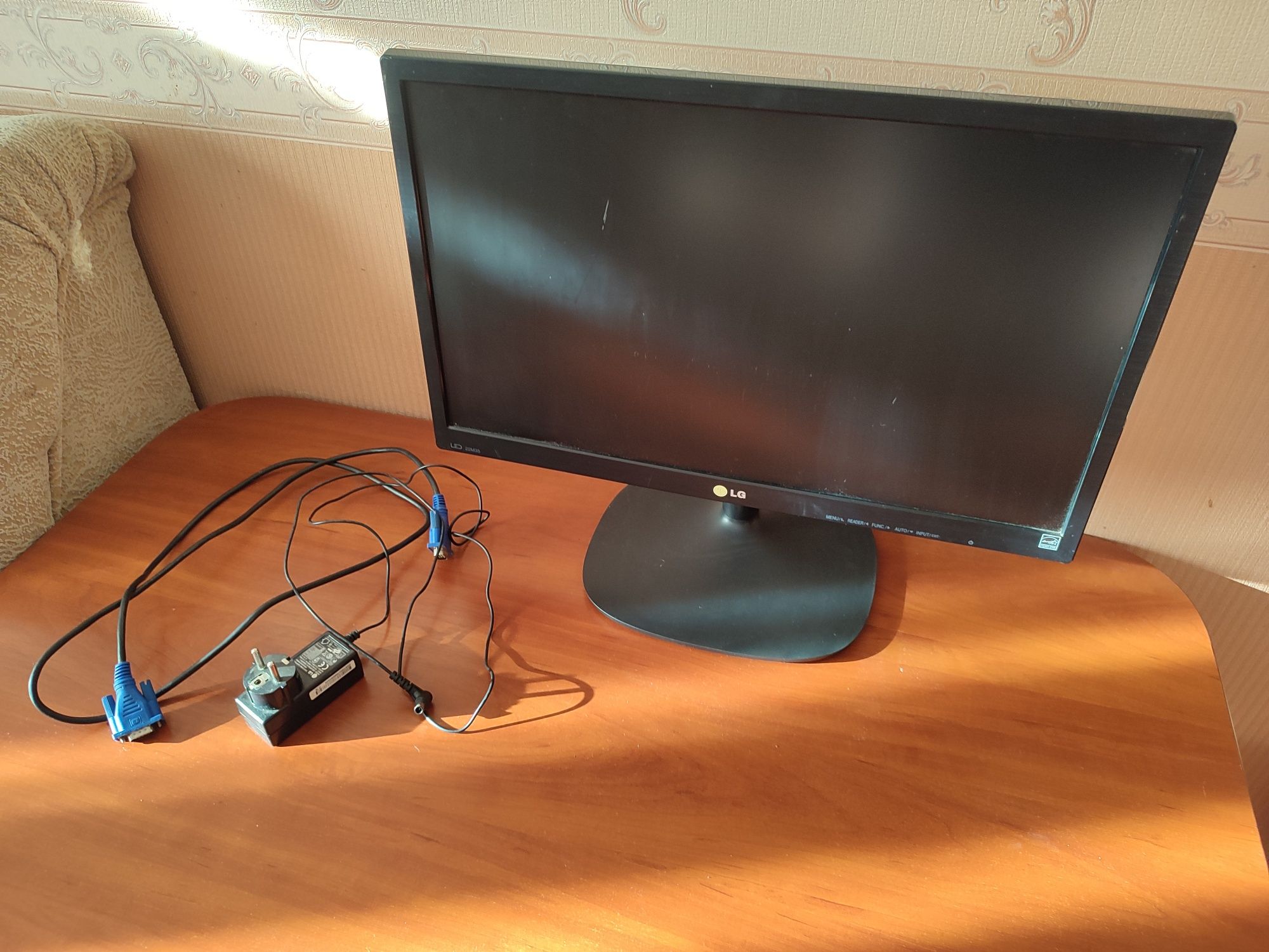 Монитор LG 22 M35A-8  22дюйма