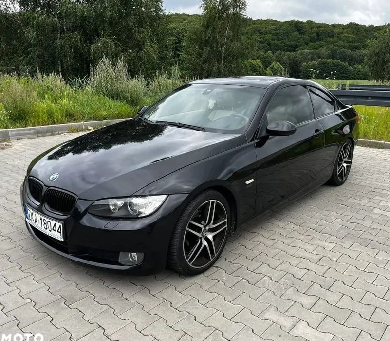BMW Seria 3 Sprzedam piękną między liftową BMW E92 Coupe z 2009r.