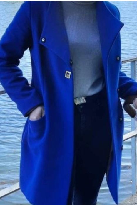 Пальто осіннє  42 та 44 розмір