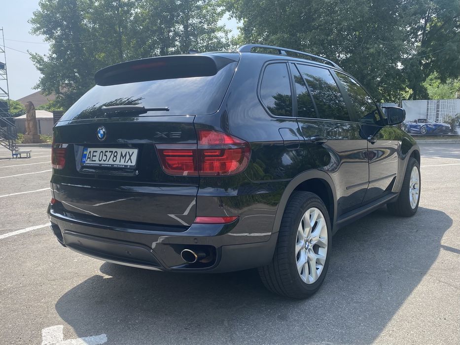 Продам BMW X5 E70 2013 3.0 бензин