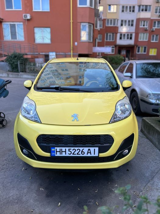 Peugeot 107. 2012 року.